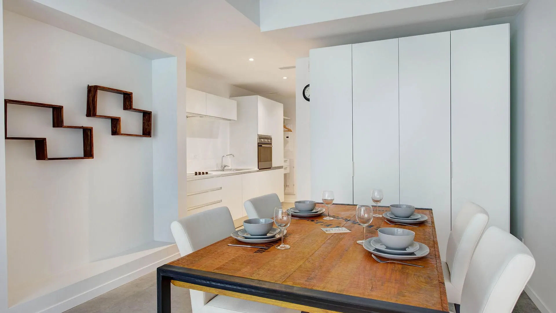 Loft4U Apartments By Corporatestays  Montreal