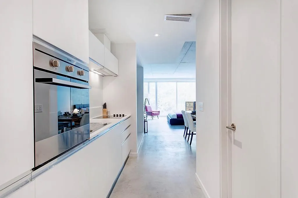 Loft4U Apartments By Corporatestays 0*, Montreal