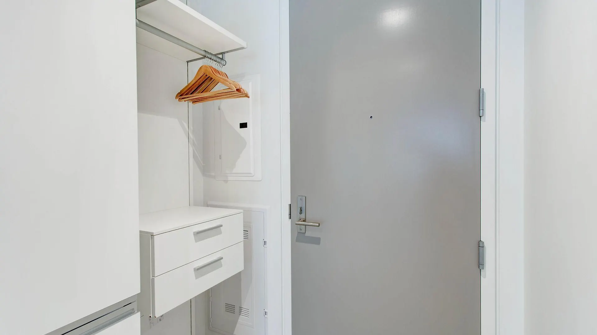 Loft4U Apartments By Corporatestays  Montreal